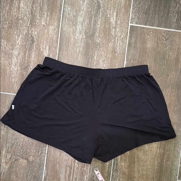 2 pairs of Casual Shorts one Gray & one Black with Drawstring - Picture 8 of 9